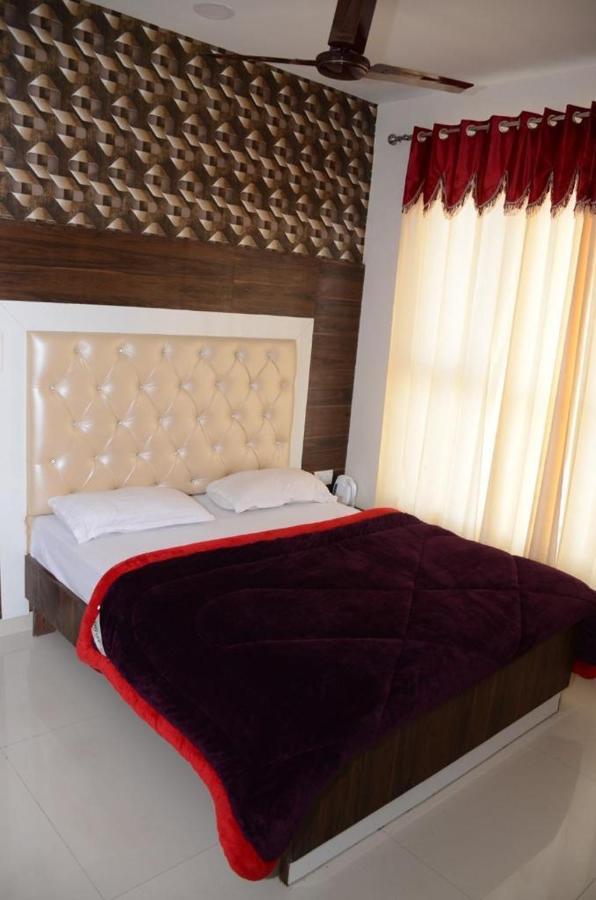 Hotel Robin Inn Amritsar Buitenkant foto