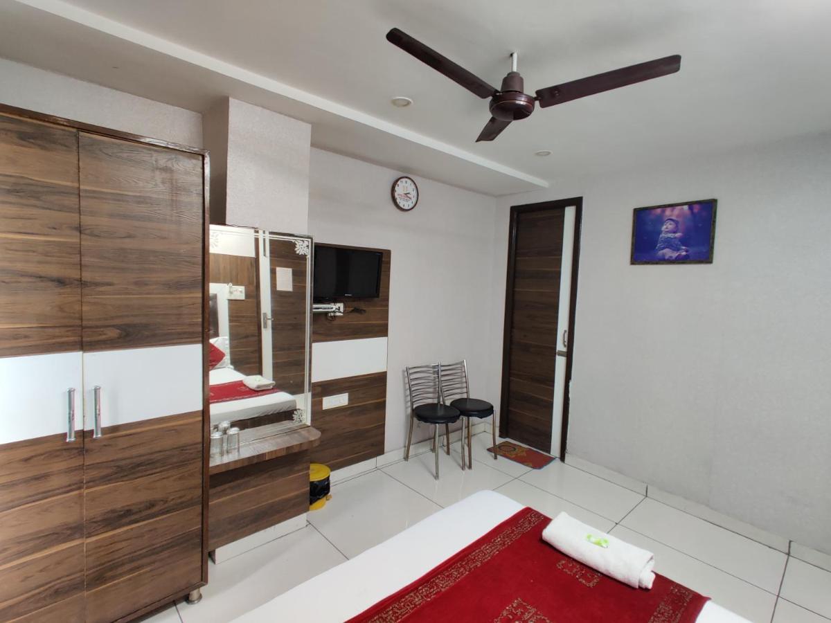 Hotel Robin Inn Amritsar Buitenkant foto
