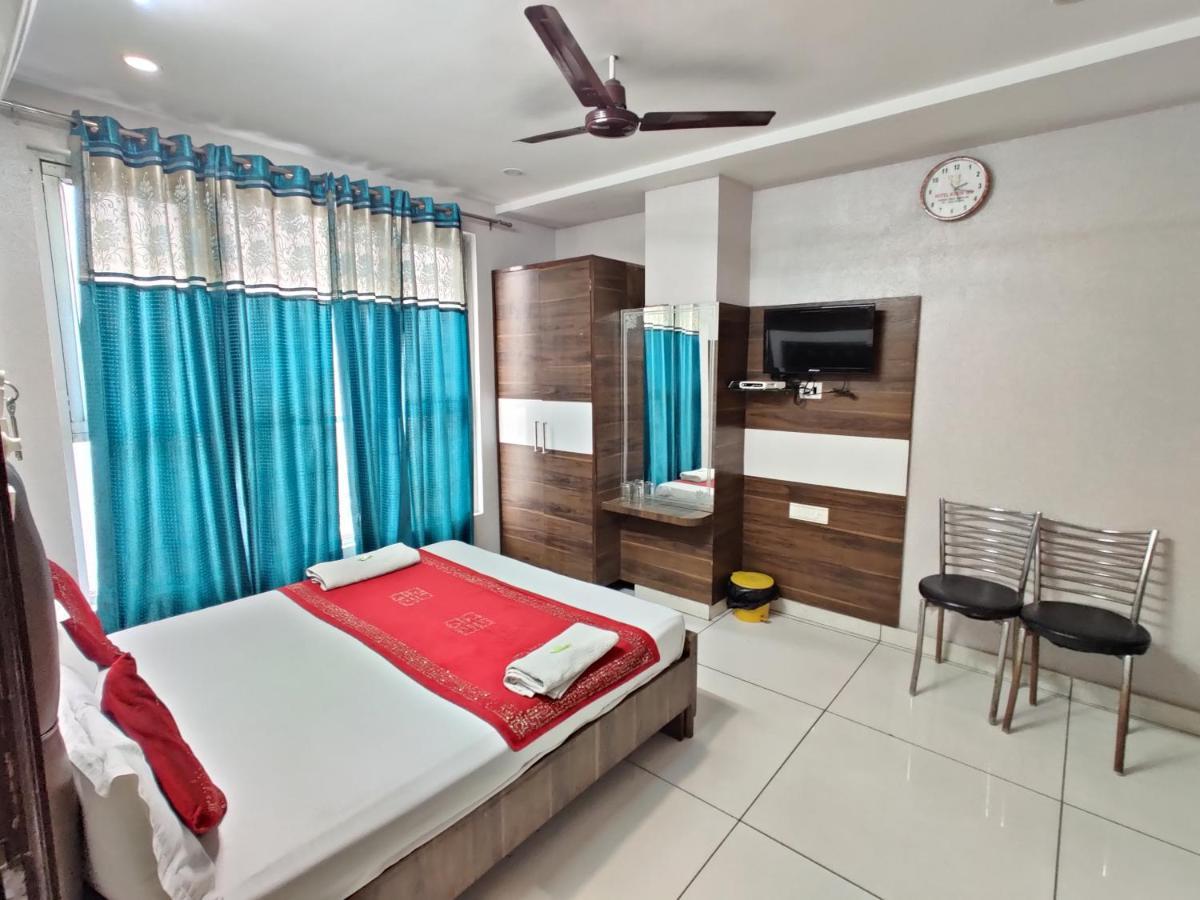 Hotel Robin Inn Amritsar Buitenkant foto