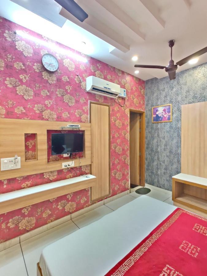 Hotel Robin Inn Amritsar Buitenkant foto
