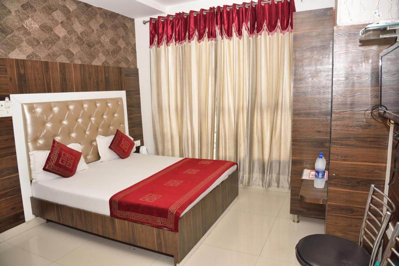 Hotel Robin Inn Amritsar Buitenkant foto