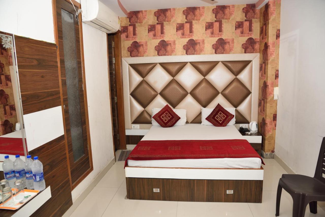 Hotel Robin Inn Amritsar Buitenkant foto