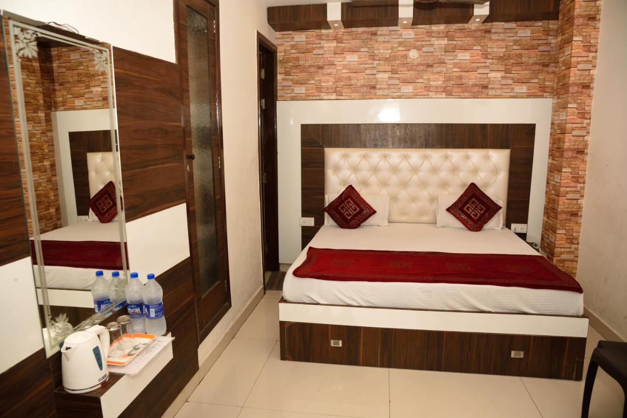 Hotel Robin Inn Amritsar Buitenkant foto