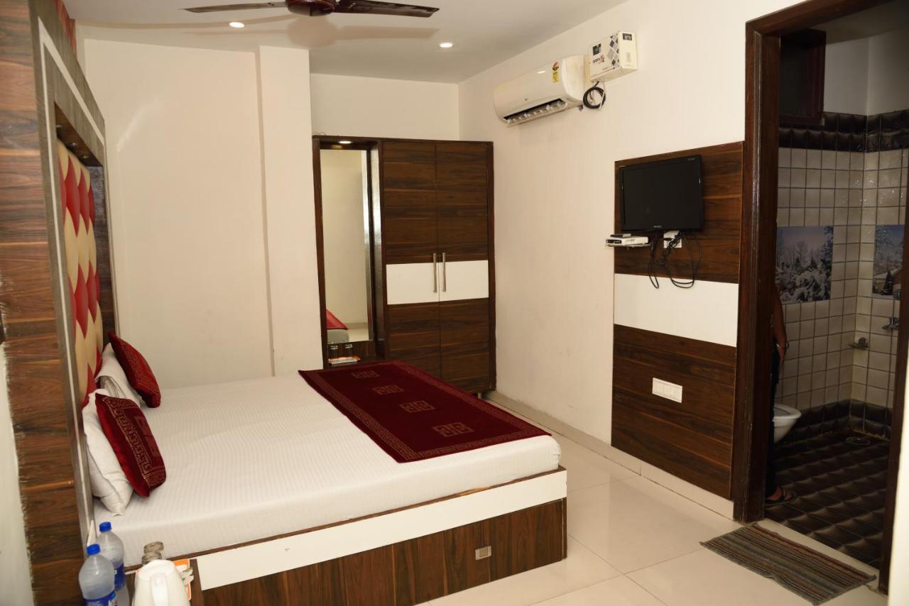 Hotel Robin Inn Amritsar Buitenkant foto
